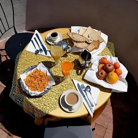 I Tre Vescovi Bed & Breakfast Pollica